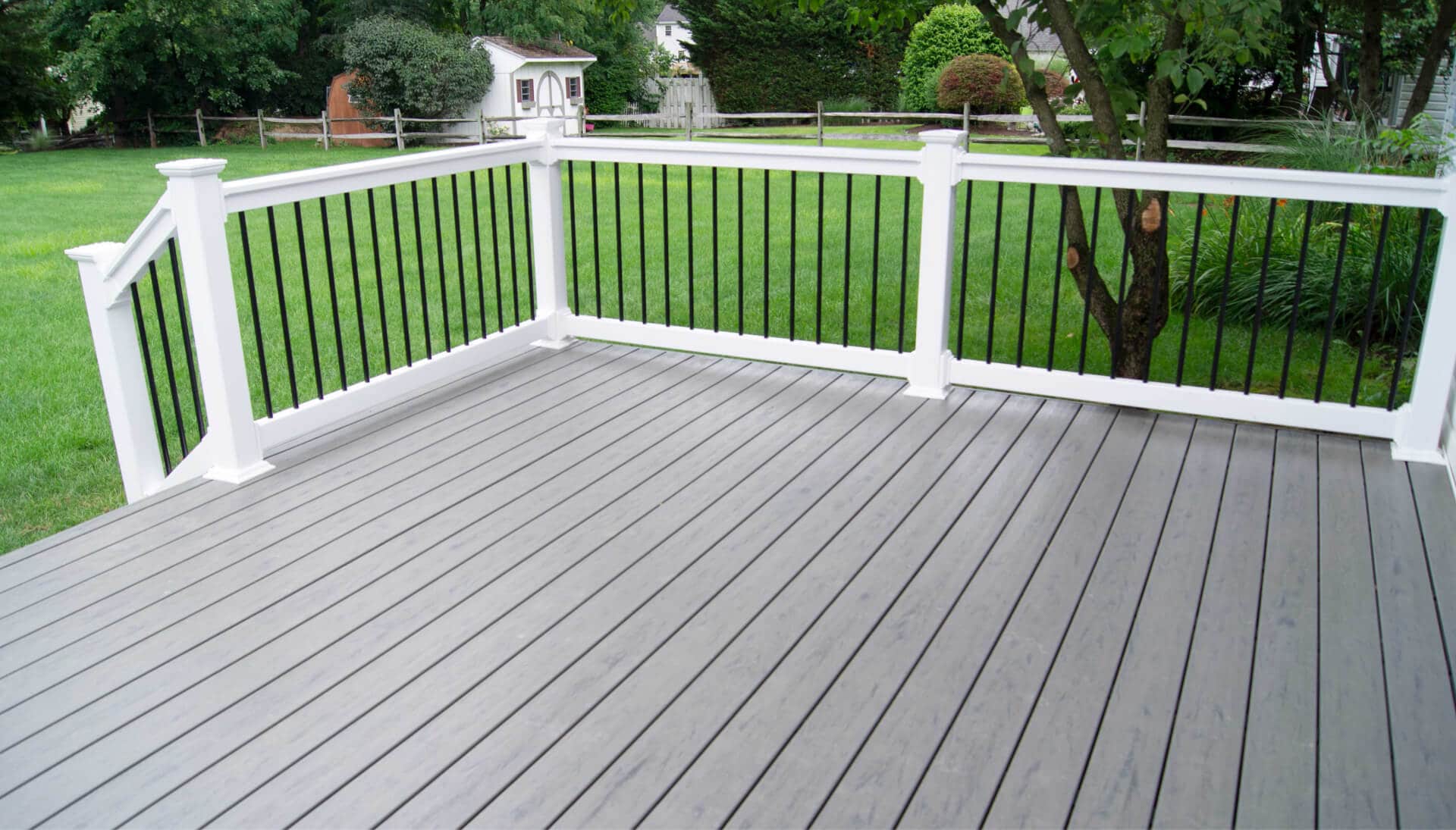 Experts in deck railing and covers Omaha, NE